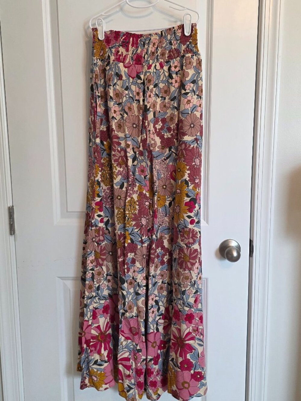 70's Pink Floral Style High Waisted Wide Leg Pants - Size Medium - Picture 7 of 7